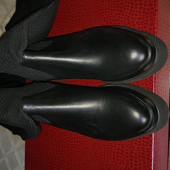 TAMARA MELLON x KARLA WELCH BLACK "RALLY CRY " OVER THE KNEE SOCK BOOTS - Picture 5 of 14